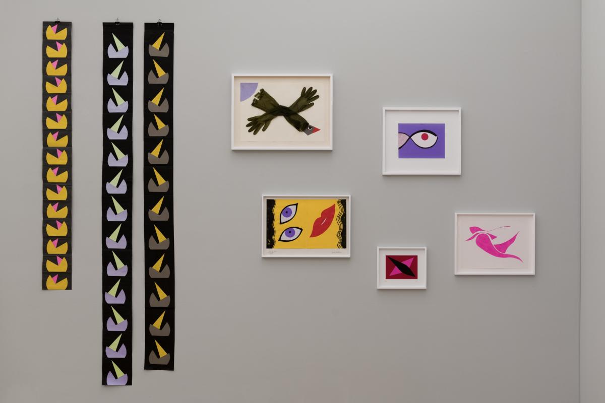 23_Geta Brătescu_Installationsansicht_KunstmuseumStGallen_Foto_Sebastian_Stadler